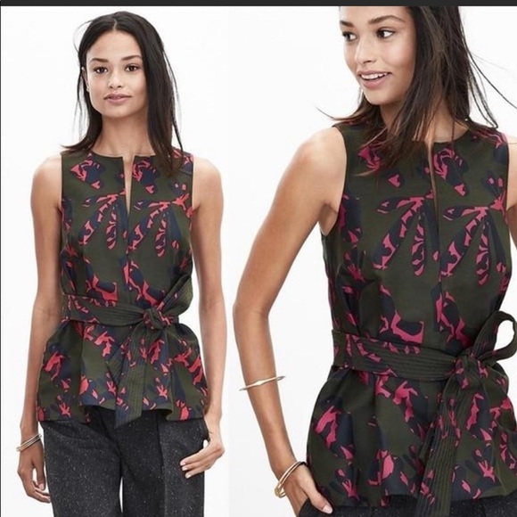 BANANA REPUBLIC peplum top with belt. - Picture 5 of 7